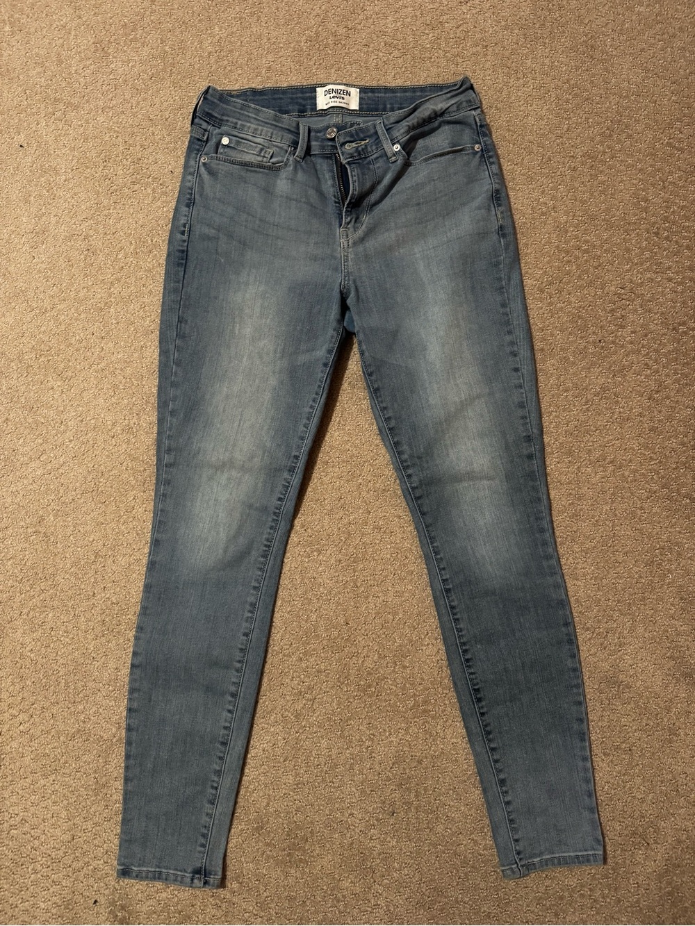 Denizen from Levi's Size 28x30 Women's Mid Rise Light Wash Skinny Jeans